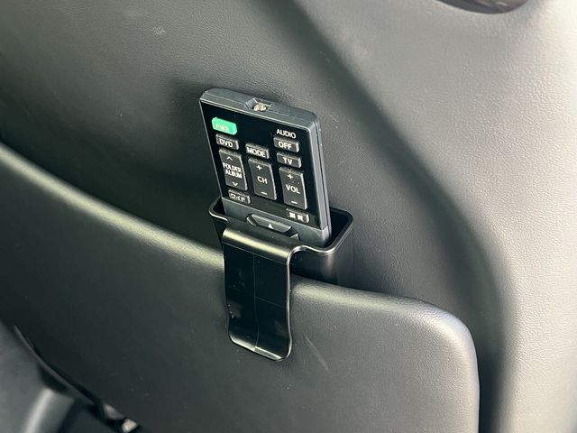 TOYOTA ALPHARD HYBRID 4WD 2024 Image 31