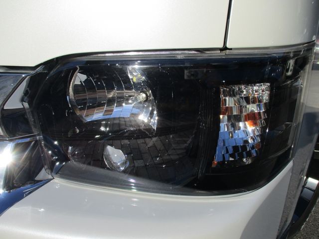 TOYOTA HIACE WAGON 2018 Image 31