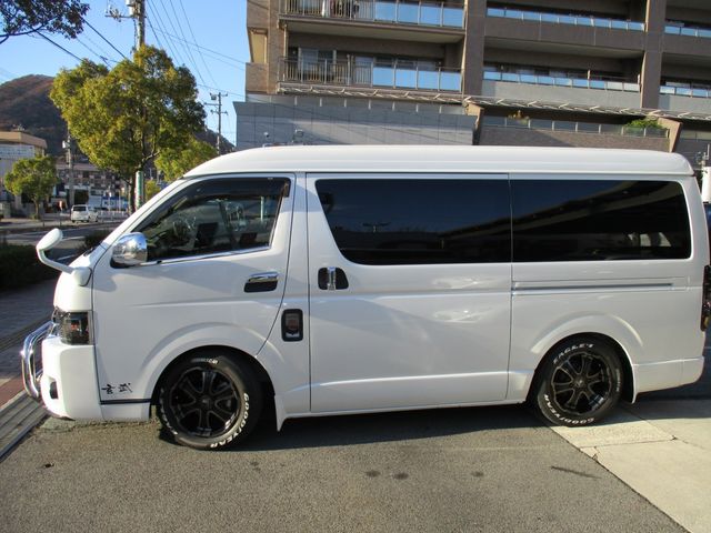 TOYOTA HIACE WAGON 2018 Image 31