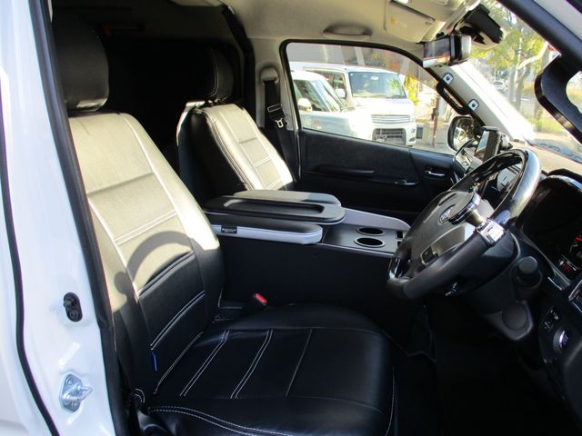 TOYOTA HIACE WAGON 2018 Image 31