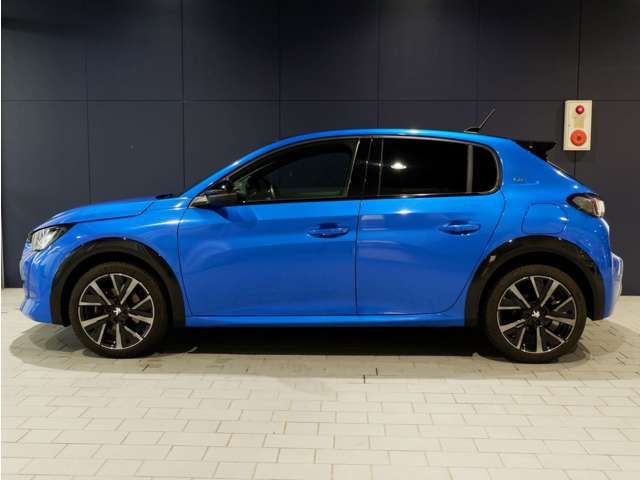 PEUGEOT 208 2022 Image 31