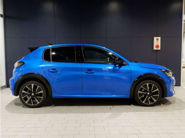 PEUGEOT 208 2022 Image 31