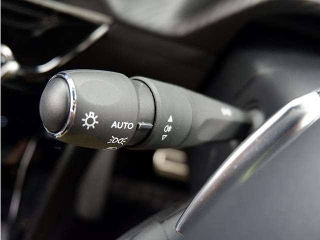 PEUGEOT 208 2022 Image 31