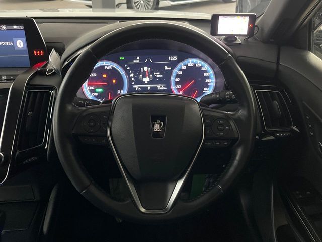 TOYOTA CROWN SEDAN HYBRID 2018 Image 31