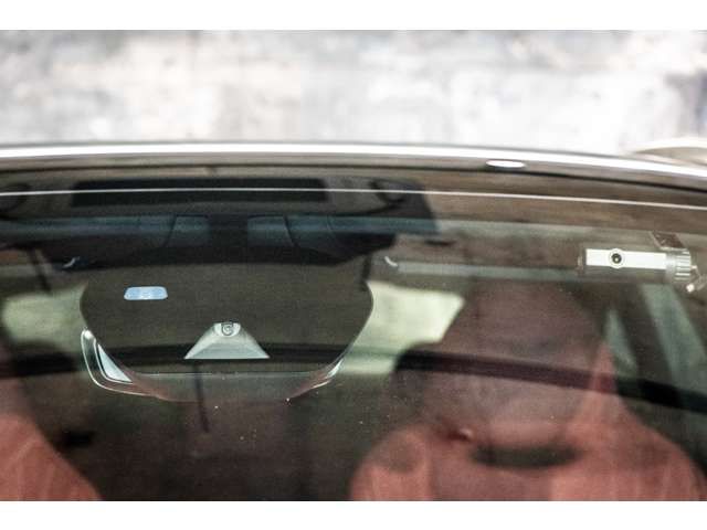 ASTON MARTIN SUV 2023 Image 31