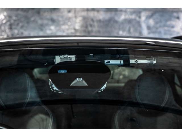 ASTON MARTIN SUV 2024 Image 31