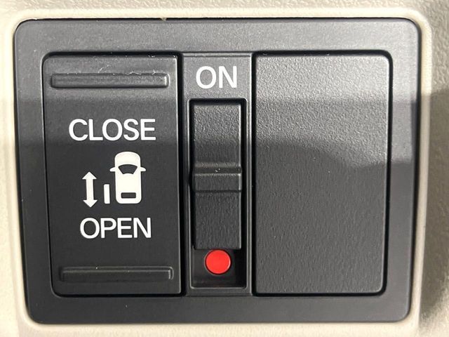 HONDA N BOX 2024 Image 31