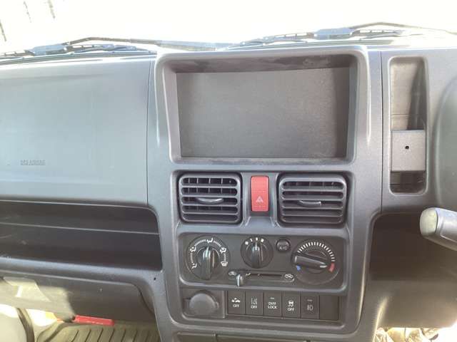 SUZUKI CARRY TRUCK 4WD 2022 Image 31