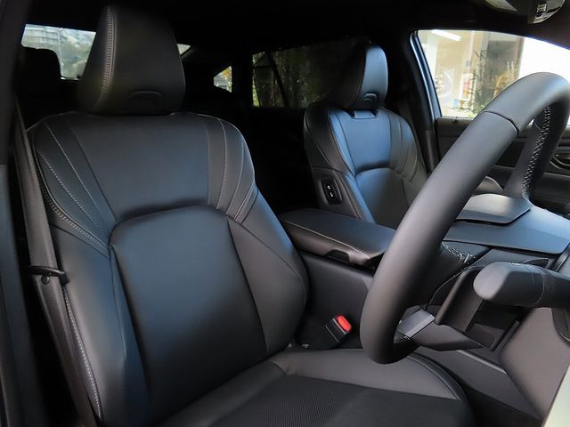 TOYOTA CROWN SEDAN HYBRID 2025 Image 31