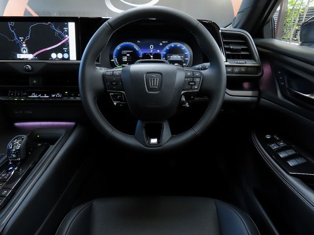 TOYOTA CROWN SEDAN HYBRID 2025 Image 31