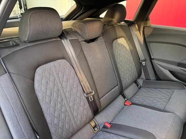 AUDI A5 AVANT 2025 Image 31