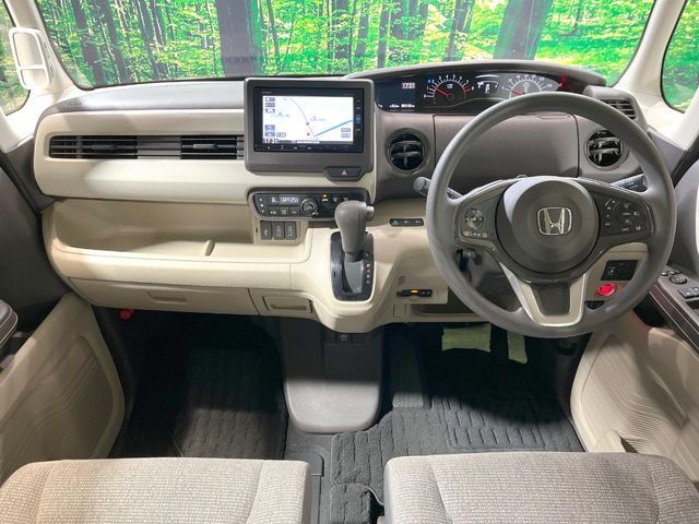 HONDA N BOX 2017 Image 31