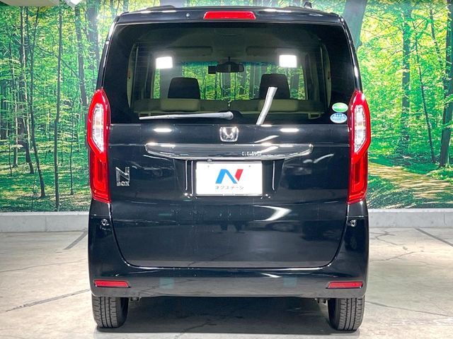 HONDA N BOX 2017 Image 31