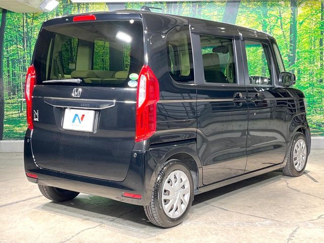 HONDA N BOX 2017 Image 31