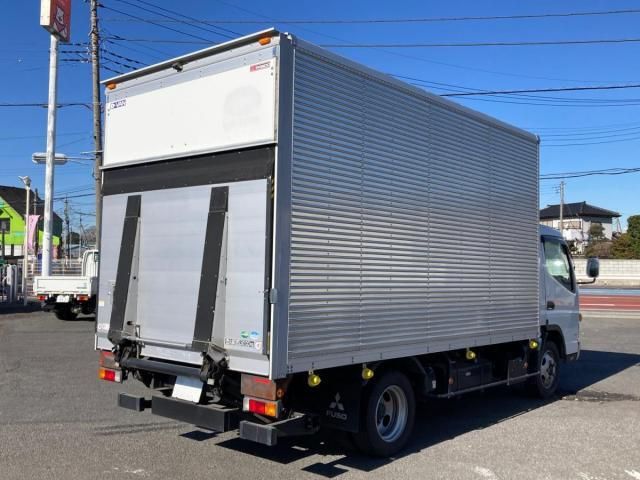 MITSUBISHI CANTER 2018 Image 31