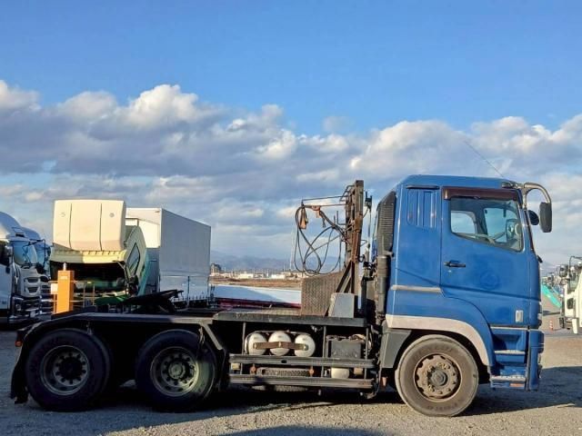 MITSUBISHI FUSOU SUPER GREAT 2014 Image 31