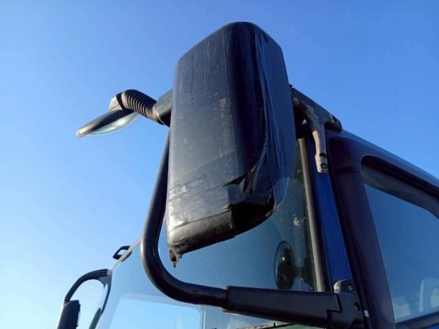 MITSUBISHI FUSOU SUPER GREAT 2014 Image 31