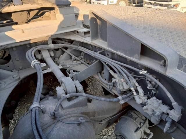 MITSUBISHI FUSOU SUPER GREAT 2014 Image 31