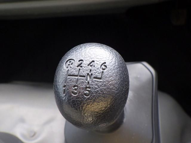 HINO DUTRO 2019 Image 31