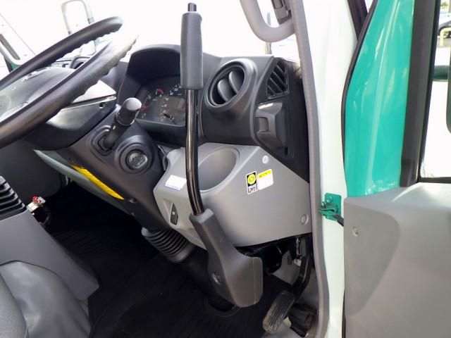 HINO DUTRO 2019 Image 31