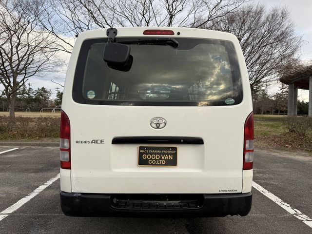 TOYOTA HIACE VAN 4WD 2013 Image 31