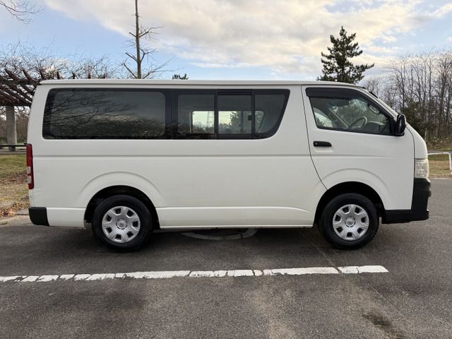 TOYOTA HIACE VAN 4WD 2013 Image 31
