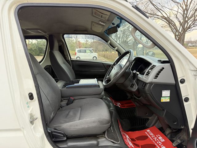 TOYOTA HIACE VAN 4WD 2013 Image 31