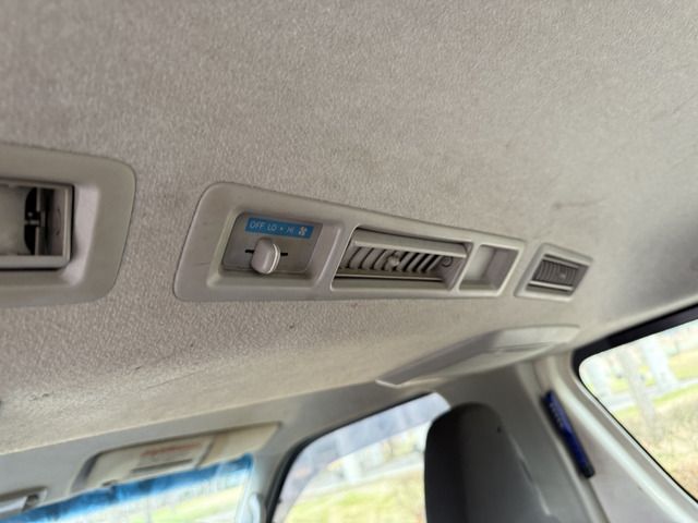 TOYOTA HIACE VAN 4WD 2013 Image 31