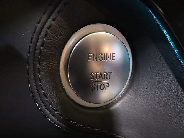 MERCEDES BENZ GL CLA 2015 Image 31