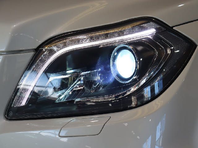 MERCEDES BENZ GL CLA 2015 Image 31