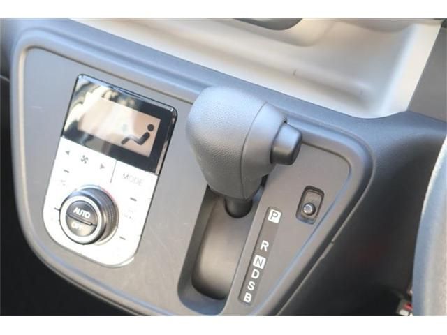 TOYOTA PASSO 4WD 2016 Image 31