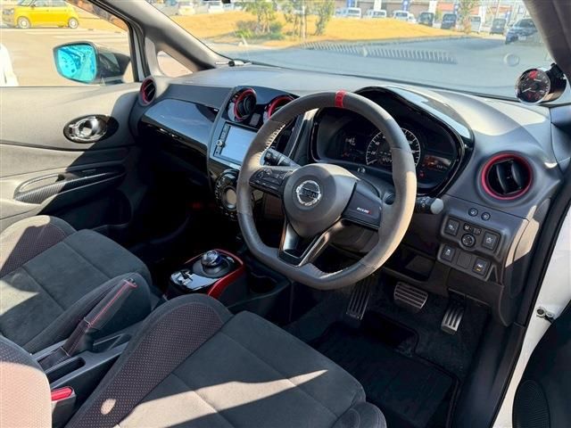 NISSAN NOTE 2017 Image 31