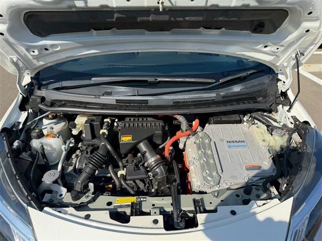 NISSAN NOTE 2017 Image 31