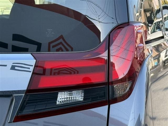 TOYOTA ALPHARD 2016 Image 31