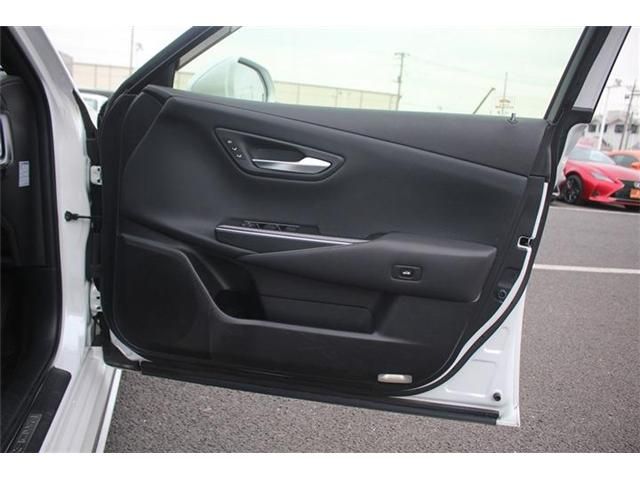 TOYOTA CROWN SEDAN HYBRID 2020 Image 31