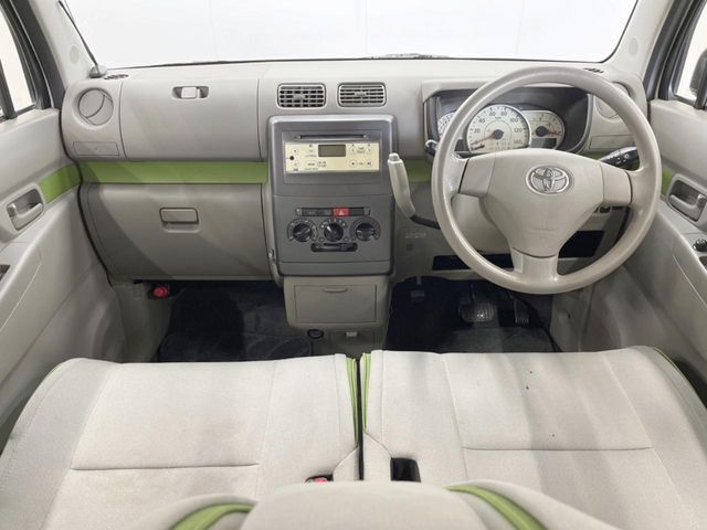 TOYOTA PIXIS SPACE 2015 Image 31