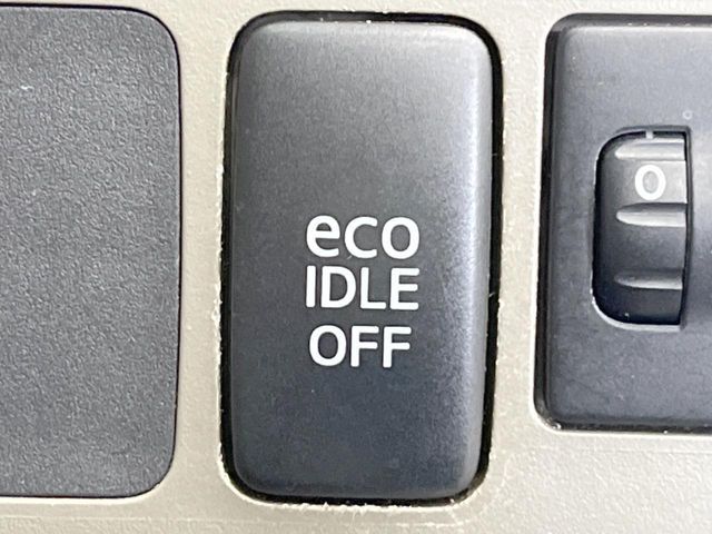 TOYOTA PIXIS SPACE 2015 Image 31