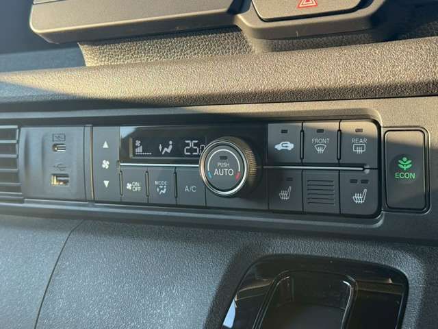 HONDA N BOX CUSTOM 2024 Image 31