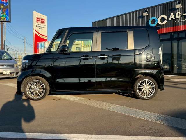 HONDA N BOX CUSTOM 2024 Image 31