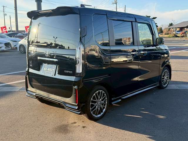 HONDA N BOX CUSTOM 2024 Image 31