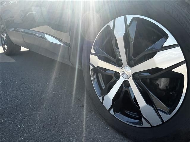 PEUGEOT 5008 2022 Image 31