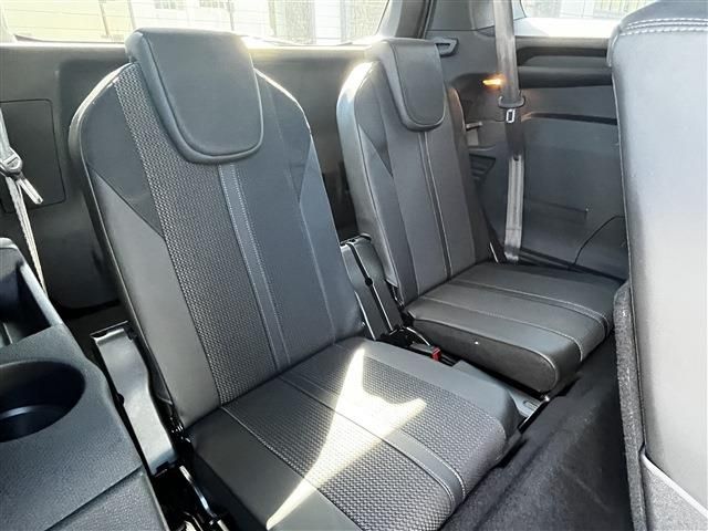 PEUGEOT 5008 2022 Image 31