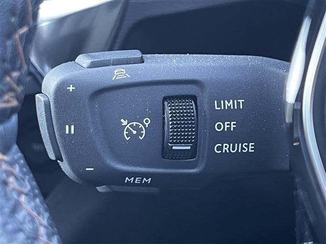 PEUGEOT 5008 2022 Image 31