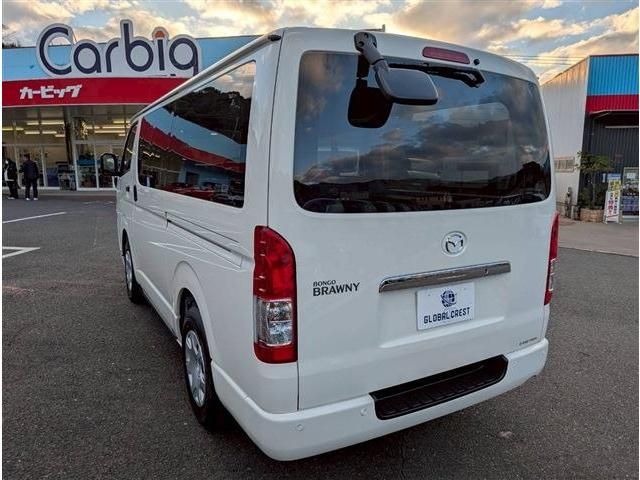 MAZDA BONGO BRAWNY VAN 2025 Image 31