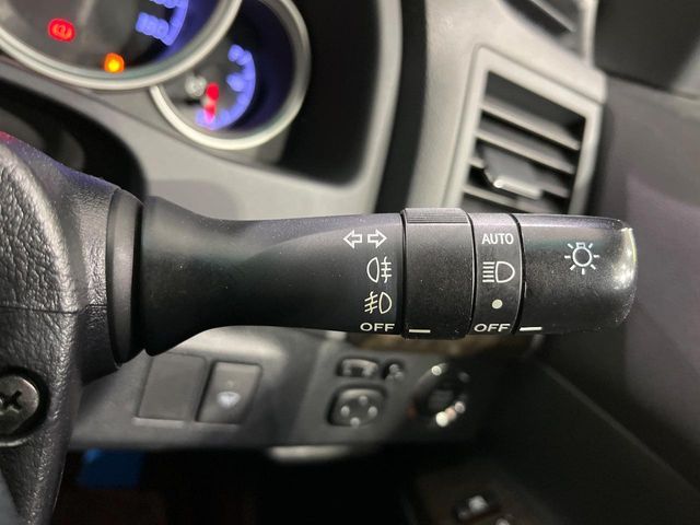 TOYOTA MARK X 2012 Image 31