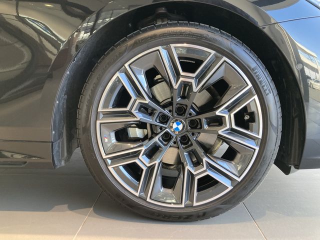 BMW 5SERIES TOURING 2025 Image 31