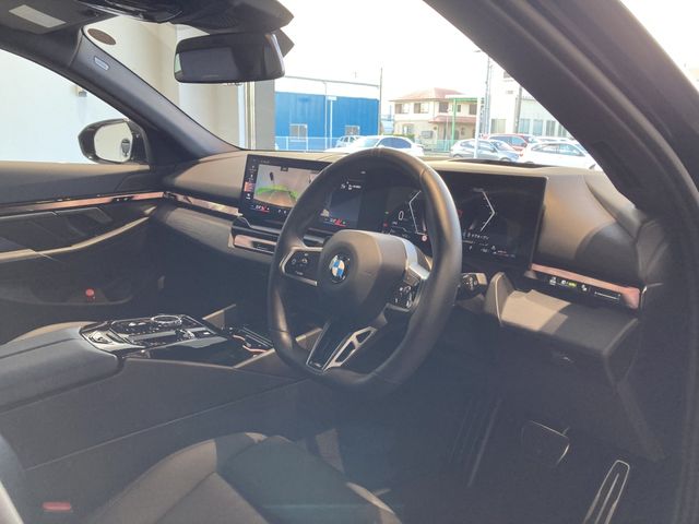 BMW 5SERIES TOURING 2025 Image 31