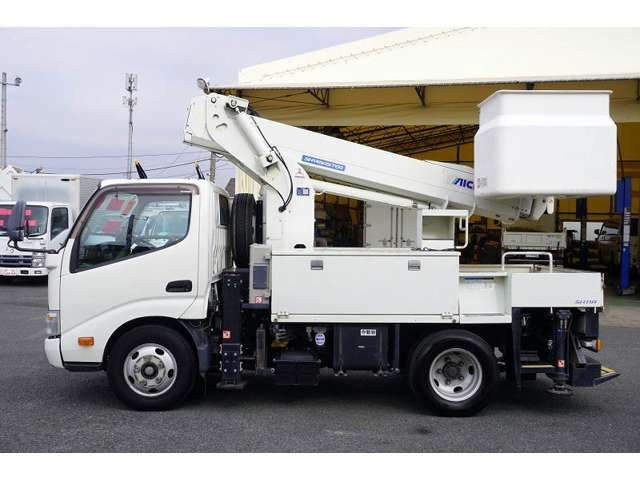 HINO DUTRO 2015 Image 31