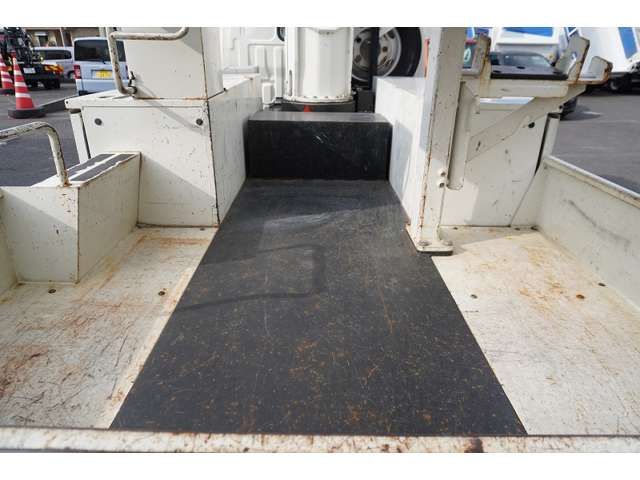 HINO DUTRO 2015 Image 31