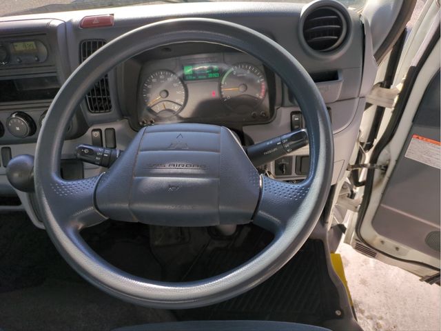 MITSUBISHI CANTER 2016 Image 31